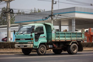 Özel Isuzu damperli kamyon. 