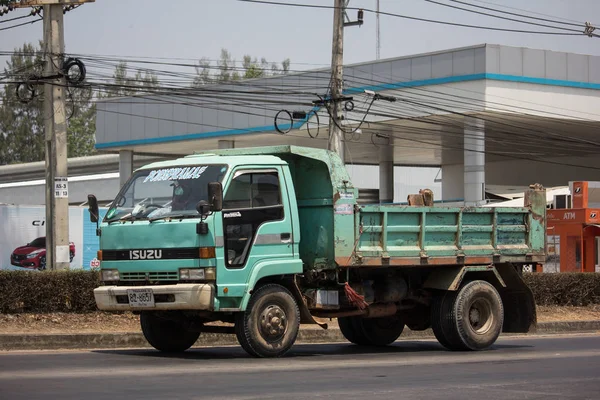 Özel Isuzu damperli kamyon. 