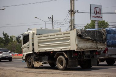 Özel Hino damperli kamyon. 