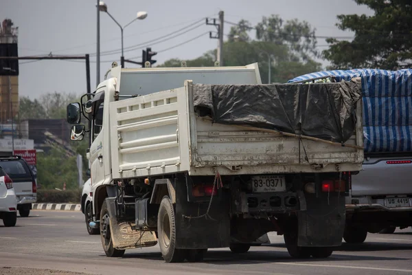 Özel Hino damperli kamyon. 