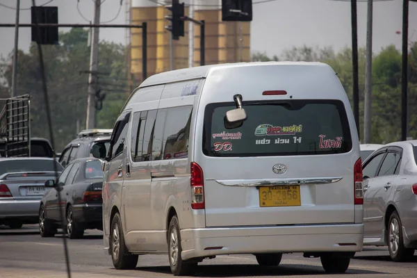 Private Toyota commuter van. — Stock Photo, Image