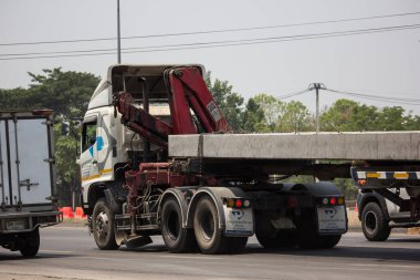  Phiboon Beton Şirketi vinçli kamyon. 
