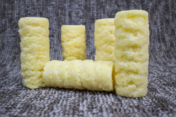 Rulle majs mellanmål, mellanmål från majsprodukt — Stockfoto
