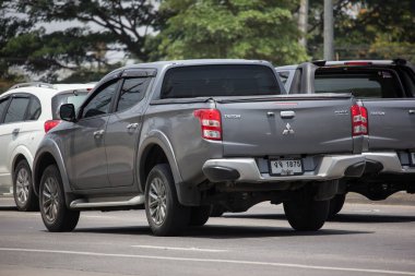 Özel araba, Mitsubishi Triton kamyonet.