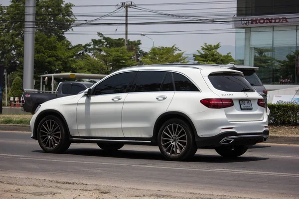 Voiture privée SUV, Benz GLC250D — Photo