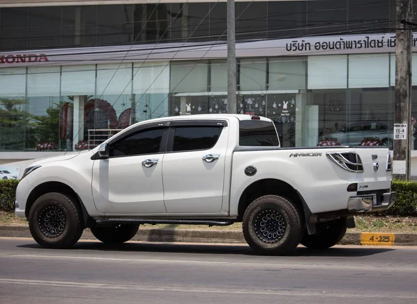 Privata plocka upp, Mazda Bt50. — Stockfoto