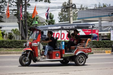 Tuk tuk taksi chiangmai hizmet şehir içinde ve çevresinde. 