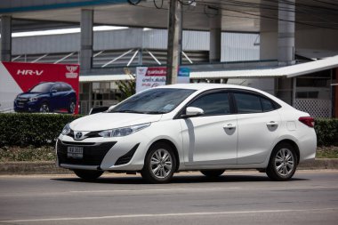 Yeni özel Sedan araba toyota Yaris Ativ Eko Kiralık