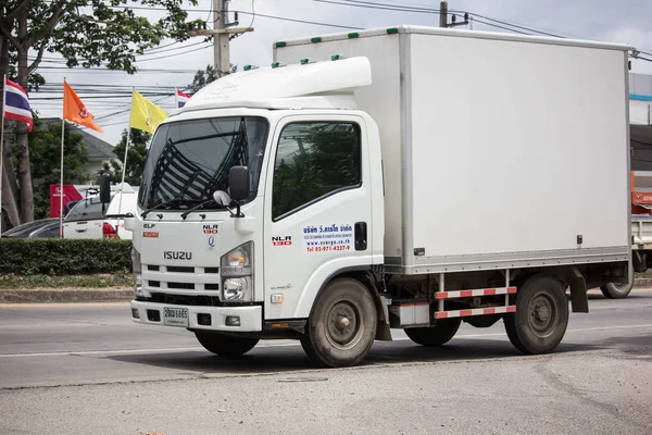 Privater Isuzu-Lastkraftwagen. — Stockfoto