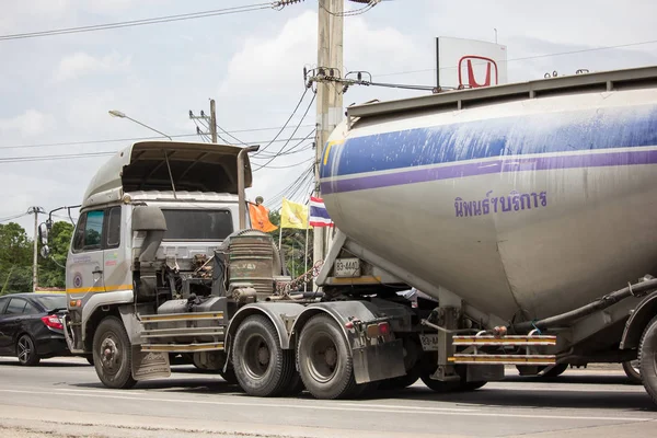 Цемент вантажівка Lampang Niphon — стокове фото