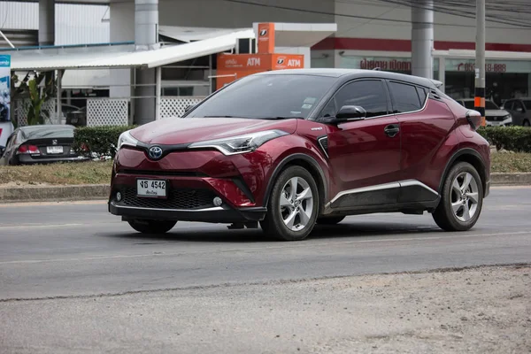 Toyota CHR Subcompact Crossover SUV coche híbrido . —  Fotos de Stock