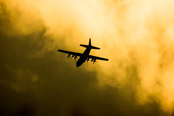왕 타이 공군 C-130 — 스톡 사진