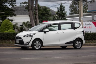 Toyota Sienta Mini Mpv Van. 