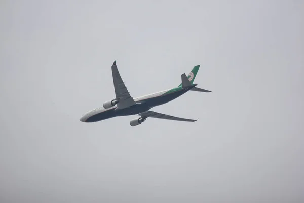 伊娃航空公司的空客A330-300 — 图库照片