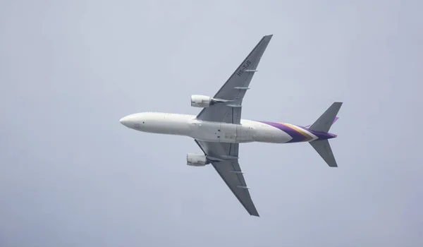Boeing 777-200ER des voies respiratoires thaïlandaises . — Photo