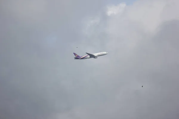 Boeing 777-200ER of Thai airway. — Stock Photo, Image