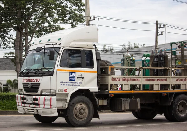 Gas vrachtwagen van Lanna industriële gassen bedrijf. — Stockfoto