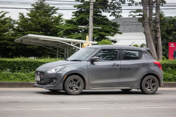 Ciudad privada Eco coche nuevo Suzuki Swift — Foto de Stock