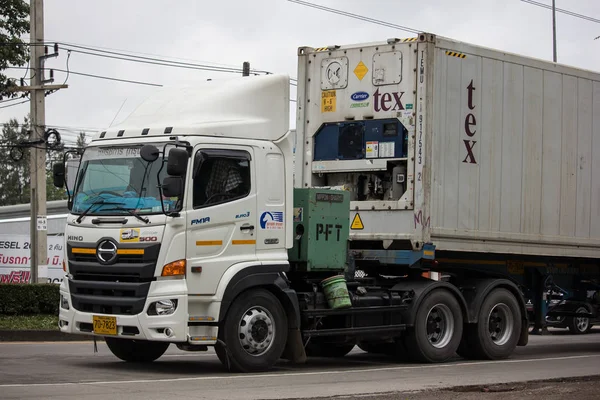 Caminhão de carga do recipiente do reboque da companhia perfeita do reboque — Fotografia de Stock