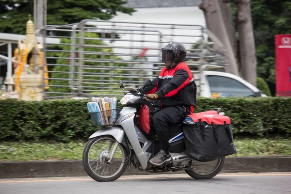 Cartero y Motercycle de Tailandia Post . — Foto de Stock