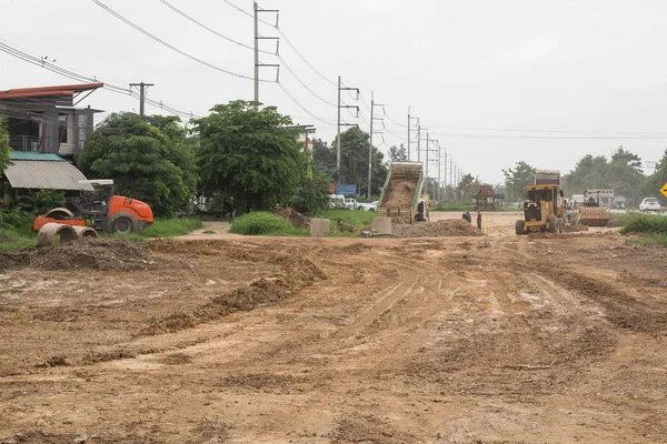  Cat 140k motor grader Şantiyede.