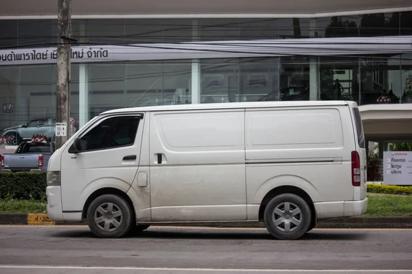 Özel Toyota Ventury minibüsü