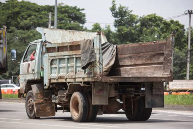 Özel Isuzu damperli kamyon. 