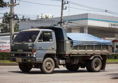 Özel Isuzu damperli kamyon. 