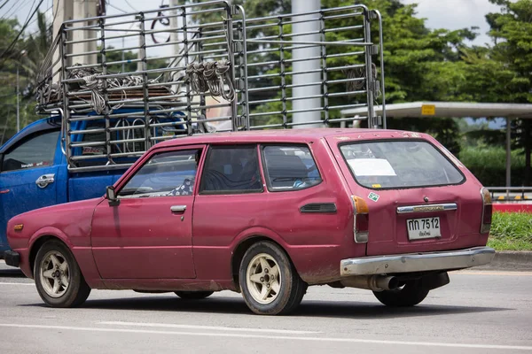 Coche viejo privado, Toyota Corolla — Foto de Stock