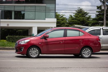 Özel araba Mitsubishi çekin.