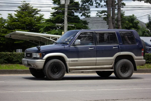 Soukromé vozidlo, Isuzu Trooper. — Stock fotografie