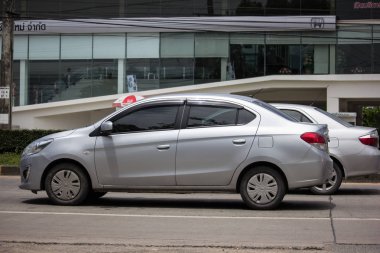 Özel araba Mitsubishi çekin.