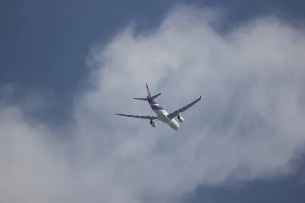 Airbus A330-300 Tay havayolu havayolu şirketi — Stok fotoğraf