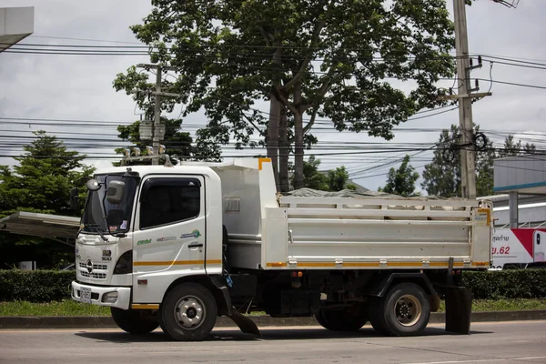 Özel Hino damperli kamyon. 