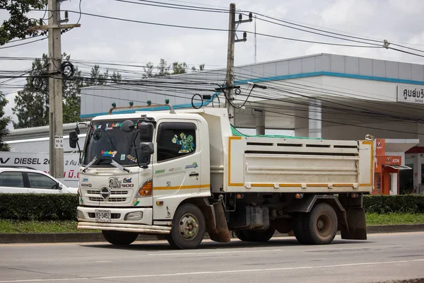 Özel Hino damperli kamyon. 