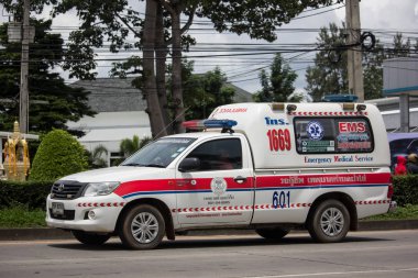 Pha Phi Alt Bölgesi Ambulans minibüsü 