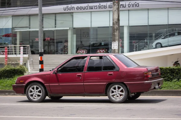 Приватному автомобілі Mitsubishi Lancer. — стокове фото