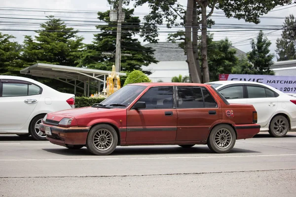 Prywatny stary samochód Honda Civic — Zdjęcie stockowe