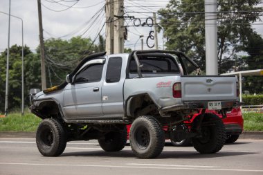 Özel Toyota Hilux kaplan kamyonet. 