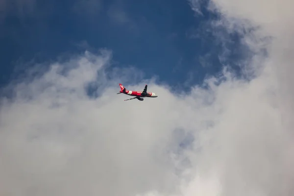 Airbus a320-200 der thailändischen airasia. — Stockfoto