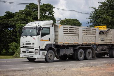 Özel Isuzu damperli kamyon. 