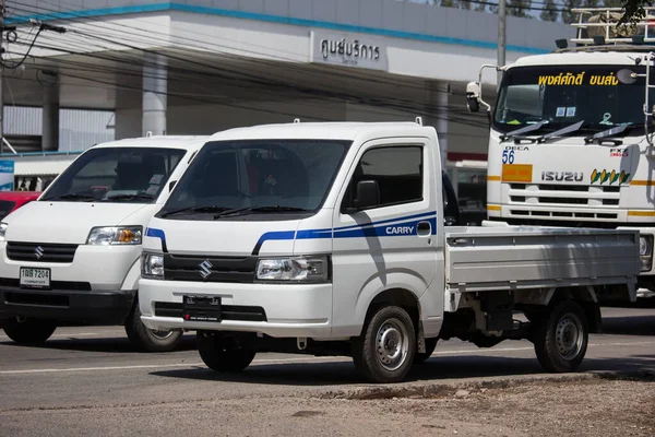 Er Yeni Suzuki Taşımacılık Arabası. — Stok fotoğraf