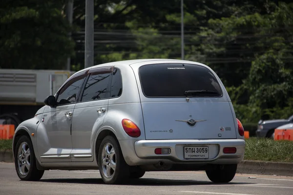 Voiture privée Chrysler PT Cruiser . — Photo