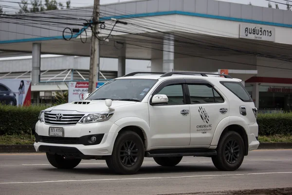 Coche privado Toyota Fortuner Suv . — Foto de Stock