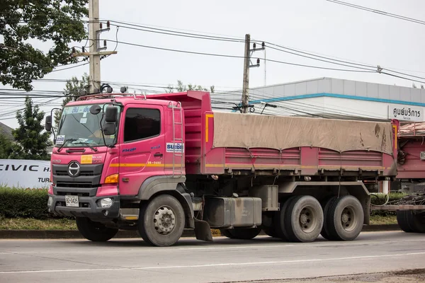 Camión volquete de Thanachai Company . —  Fotos de Stock