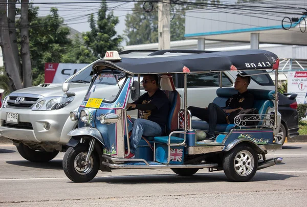 Tuk tuk chiangmai taxi Service w mieście i okolicy:. — Zdjęcie stockowe