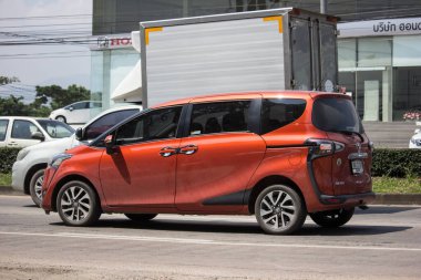  Toyota Sienta Mini Mpv Van. 