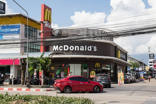 McDonald's restauraunt Meechok Plaza. — Zdjęcie stockowe