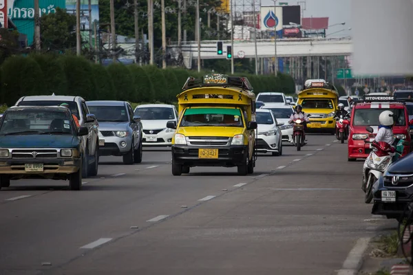 Camión amarillo Pick up taxi chiangmai — Foto de Stock