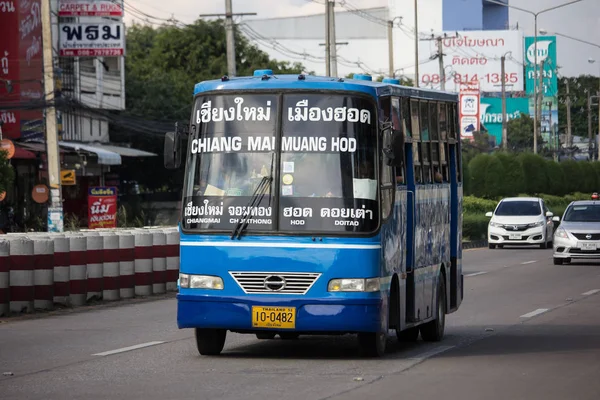 Rota de ônibus Chiangmai e hod distric — Fotografia de Stock